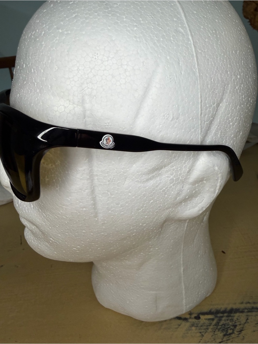 Moncler Black Oversized Sunglasses - Picture 3 of 9